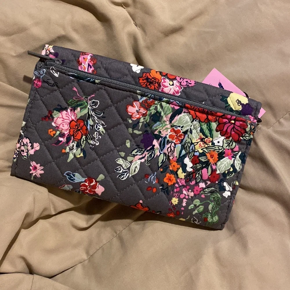 Vera Bradley RFID Trifold Clutch Wallet - Picture 8 of 8